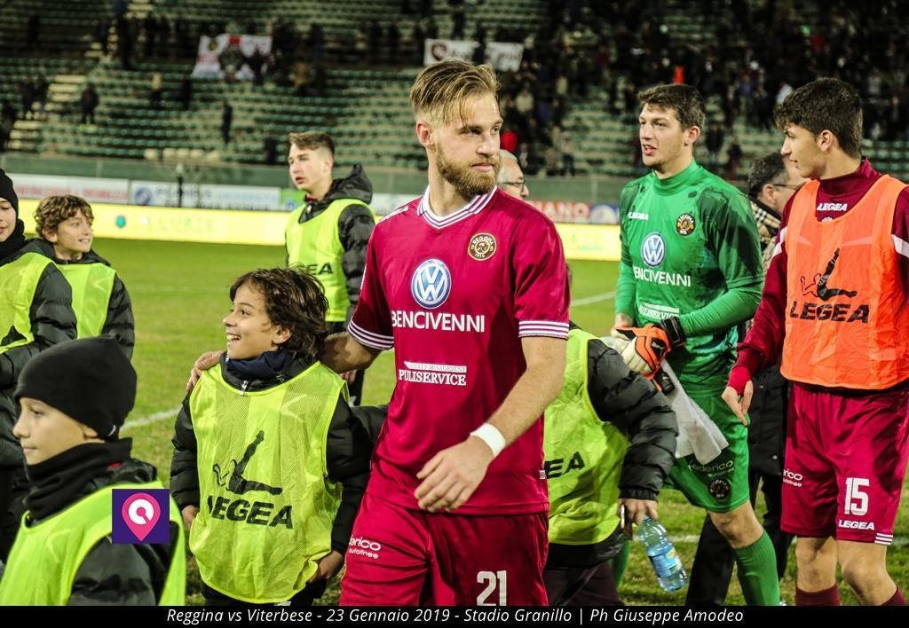 Reggina, si chiude oggi per l’esterno sinistro. Si cerca un centrale fortissimo