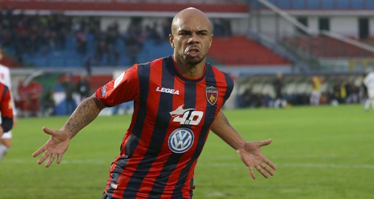 Reggina, è il giorno di Baclet. Poi l’esterno già individuato