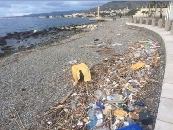 Reggio, preoccupazione per l’inquinamento del mare e i rischi per la salute della popolazione