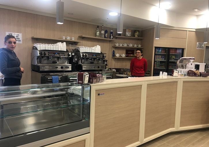 Reggio, apertura nuovo bar del GOM. Il gestore: “Servizio essenziale per i cittadini. Si lavora anche al Morelli…”