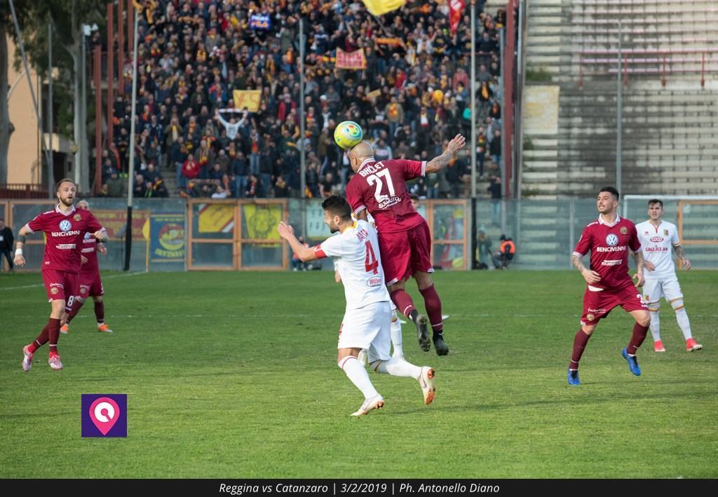 Reggina: bloccato il mercato in entrata. Baclet e non solo, casi da risolvere
