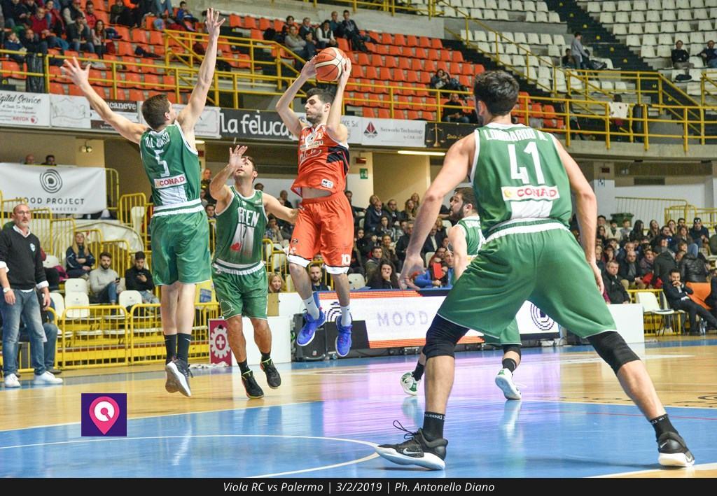 Basket, il post ‘neroarancio’ del presidente della Green Palermo: “La Viola è leggendaria”