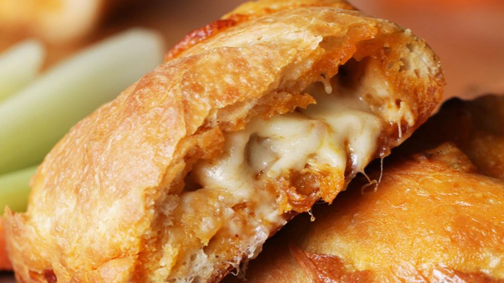 Man vs Food, il vincitore della gara è un giovane calabrese