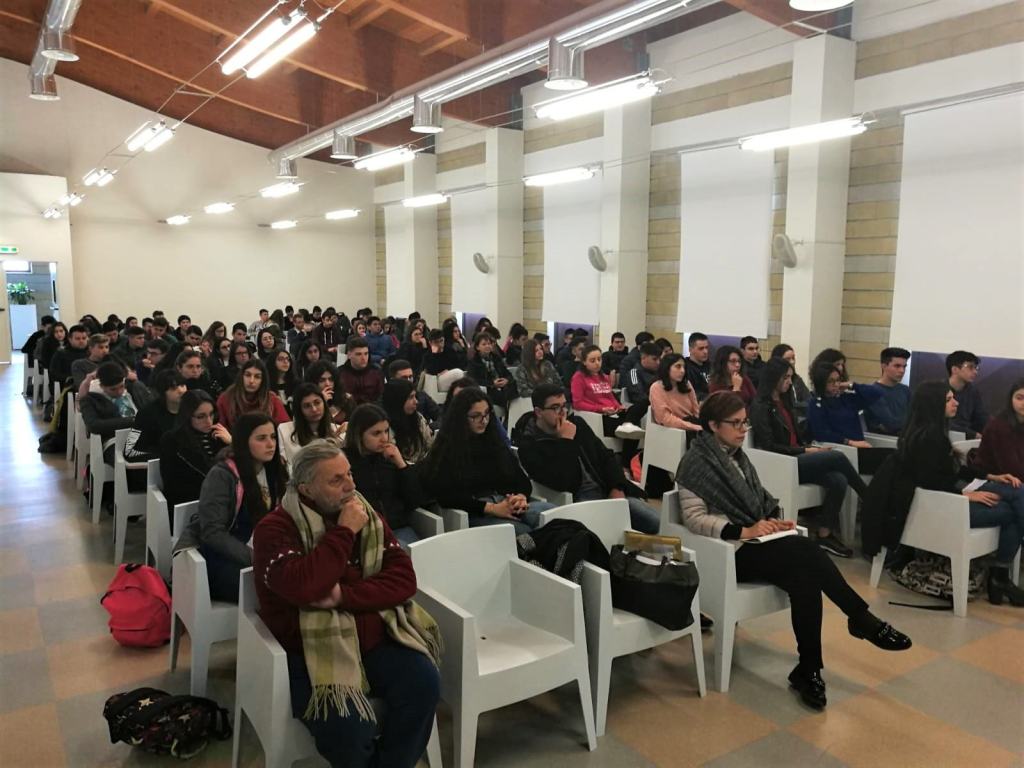 Settimana dell’Amministrazione Aperta: Europe Direct con il liceo “A.Volta”