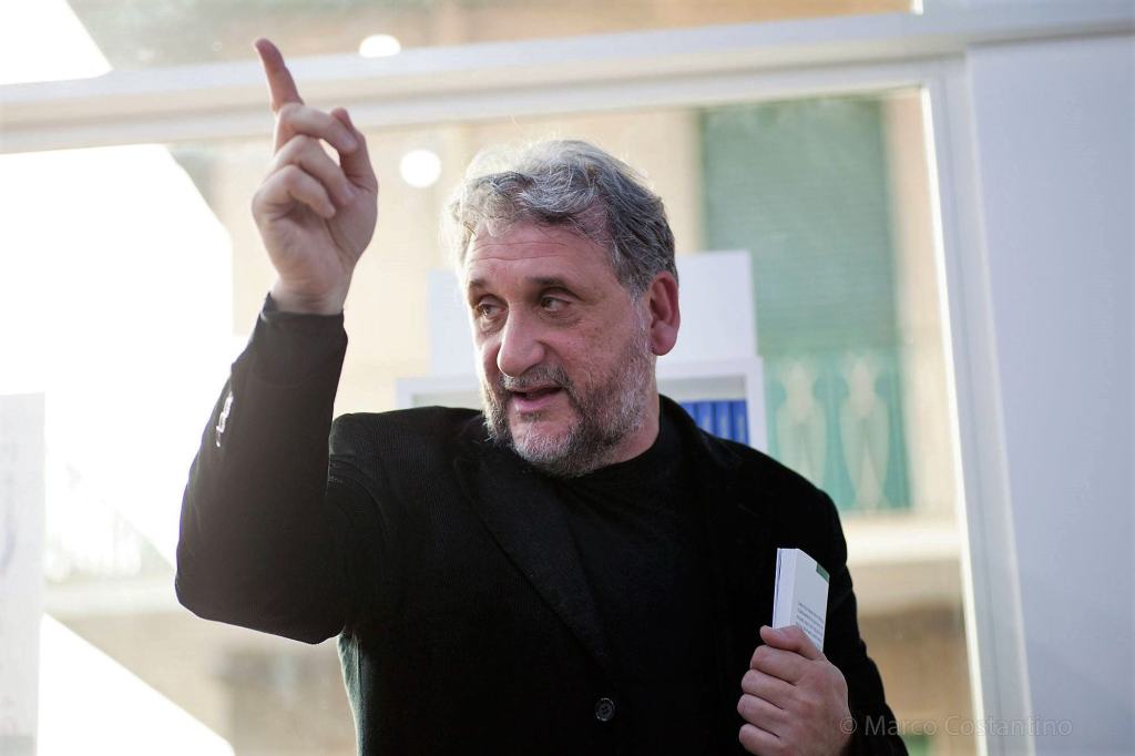 Reggio e dissesto finanziario, il prof. Castrizio: “Reggio? Un ramo secco, è già morta”