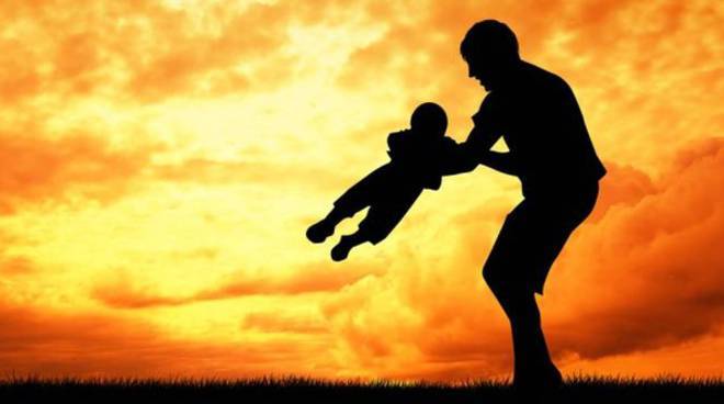 In Italia è la Festa del papà, per ricordarci (tra ricordi e malinconie) del nostro eroe preferito