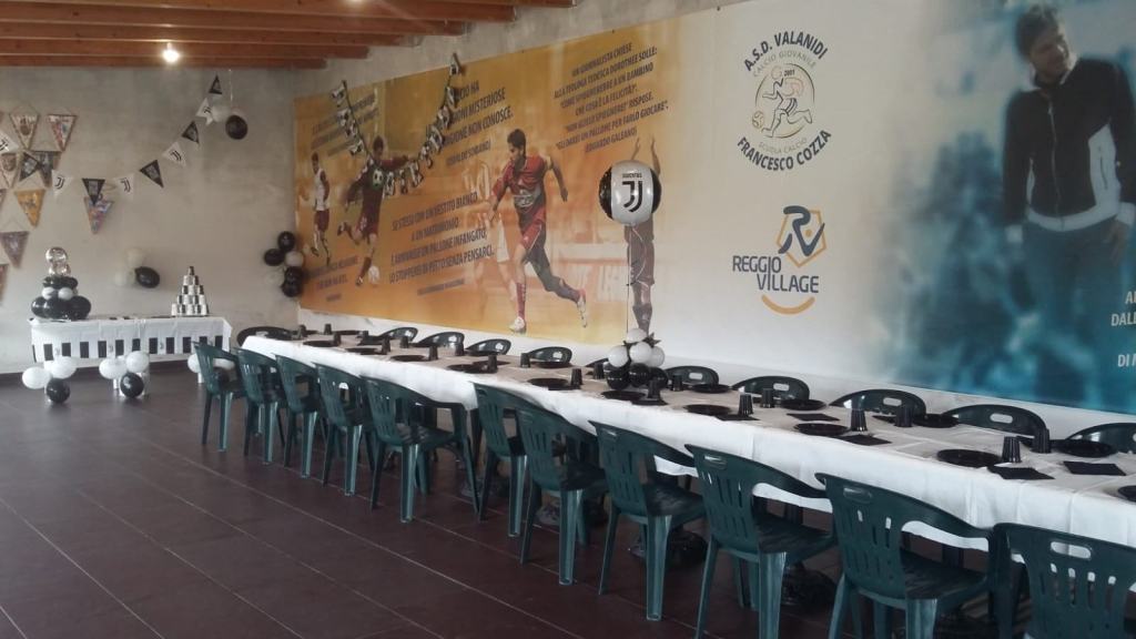 Una partita di calcio e la festa del tuo compleanno. Scegli il “Clivia Reggio Village”