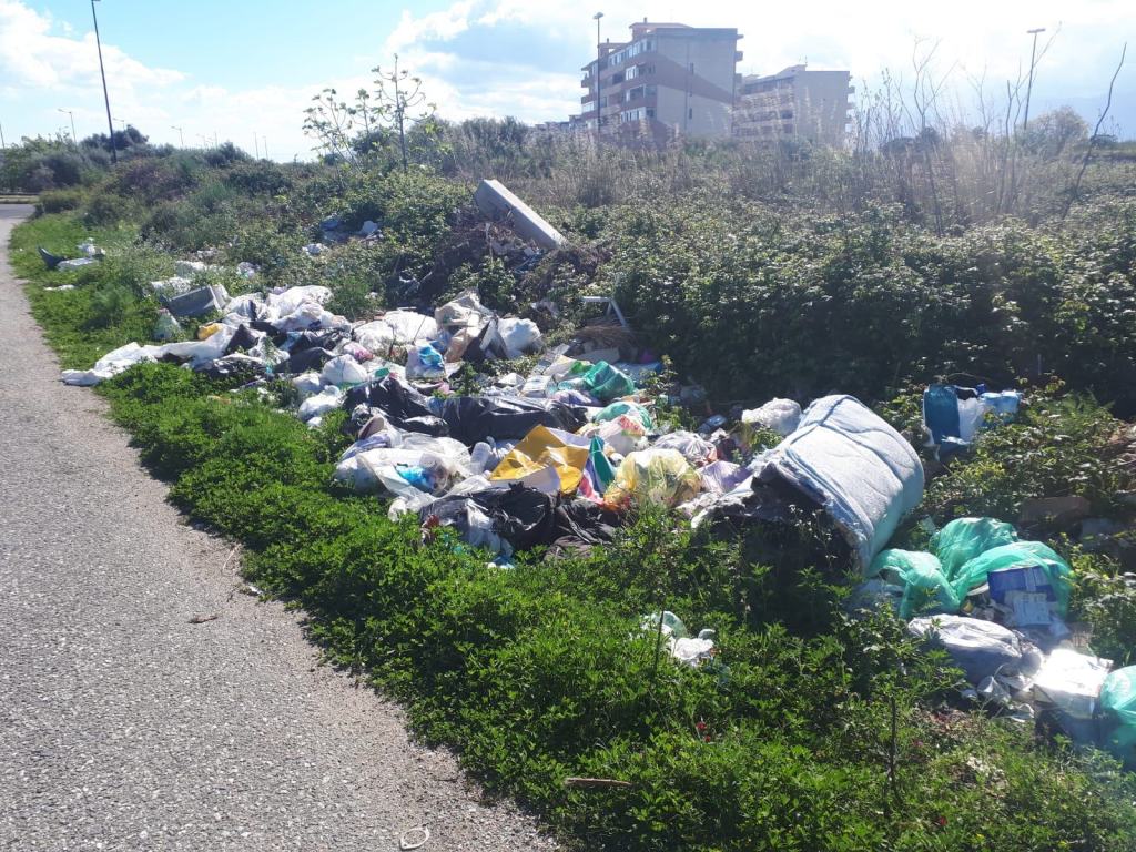 Stop all’abbandono dei rifiuti: ecco il piano straordinario della Polizia Metropolitana