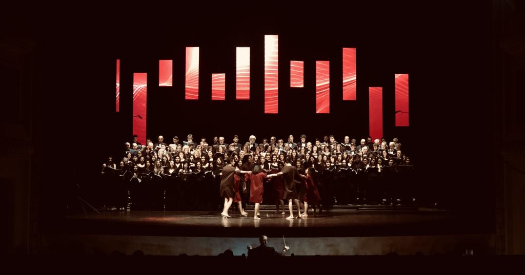 Tutti in piedi al Cilea per il concerto “Stabat Mater” di Karl Jenkins – FOTO