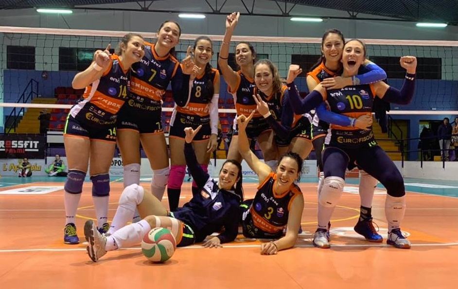 Volley – Una vittoria che vale la salvezza. L’Expert Ekuba Palmi può festeggiare