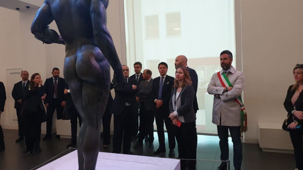 Compiacimento e stupore nella visita lampo del Governo al MArRC