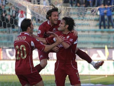 Reggina, Amoruso: “Voglio tornare per festeggiare una promozione”