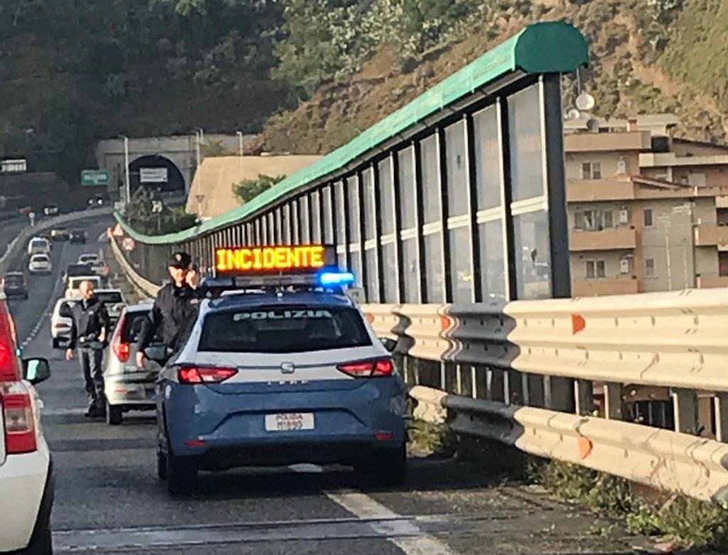 Reggio Calabria, incidente causa rallentamenti in autostrada