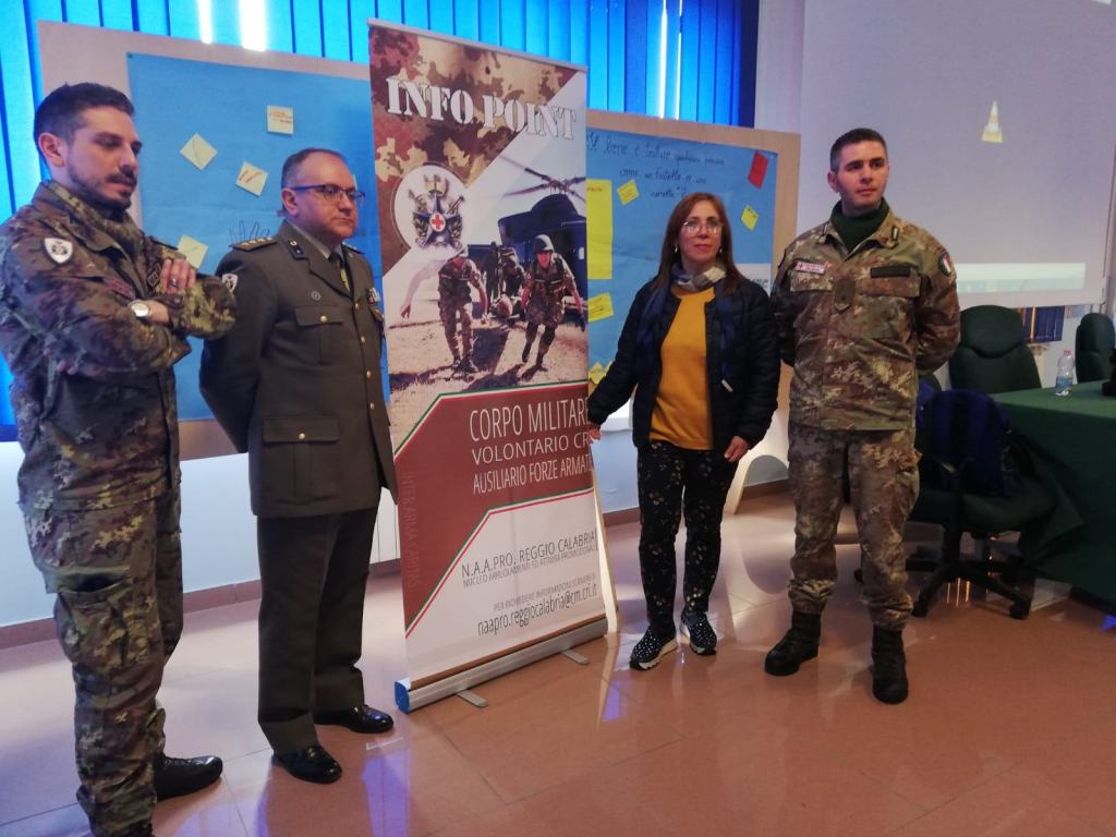 Gli studenti del ‘Panella – Vallauri’ incontrano i rappresentanti del Corpo Militare Volontario