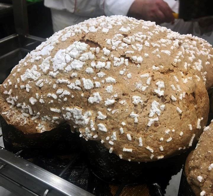 Pasqua, periodo di partenze, ritorni e…dolci! Ecco le colombe artigianali della Cremeria Sottozero