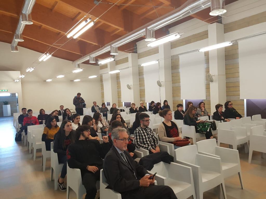 Al liceo Volta la premiazione di Luca Perri, vincitore di “Cosmos” – FOTO