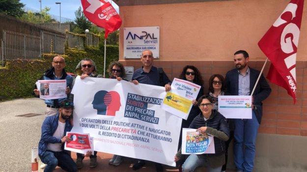 Reddito di cittadinanza: sciopero operatori precari di Anpal Servizi Calabria