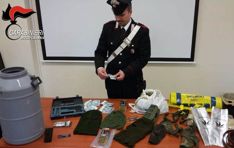 Scoperto un bunker in provincia di Reggio: arrestato un 60enne