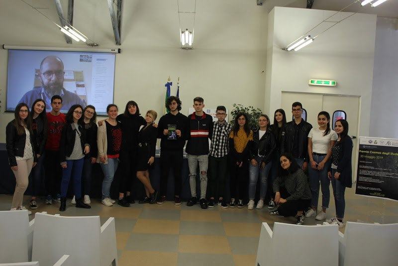 “Astrobufale” di Luca Perri vince il Premio Cosmos Studenti 2019