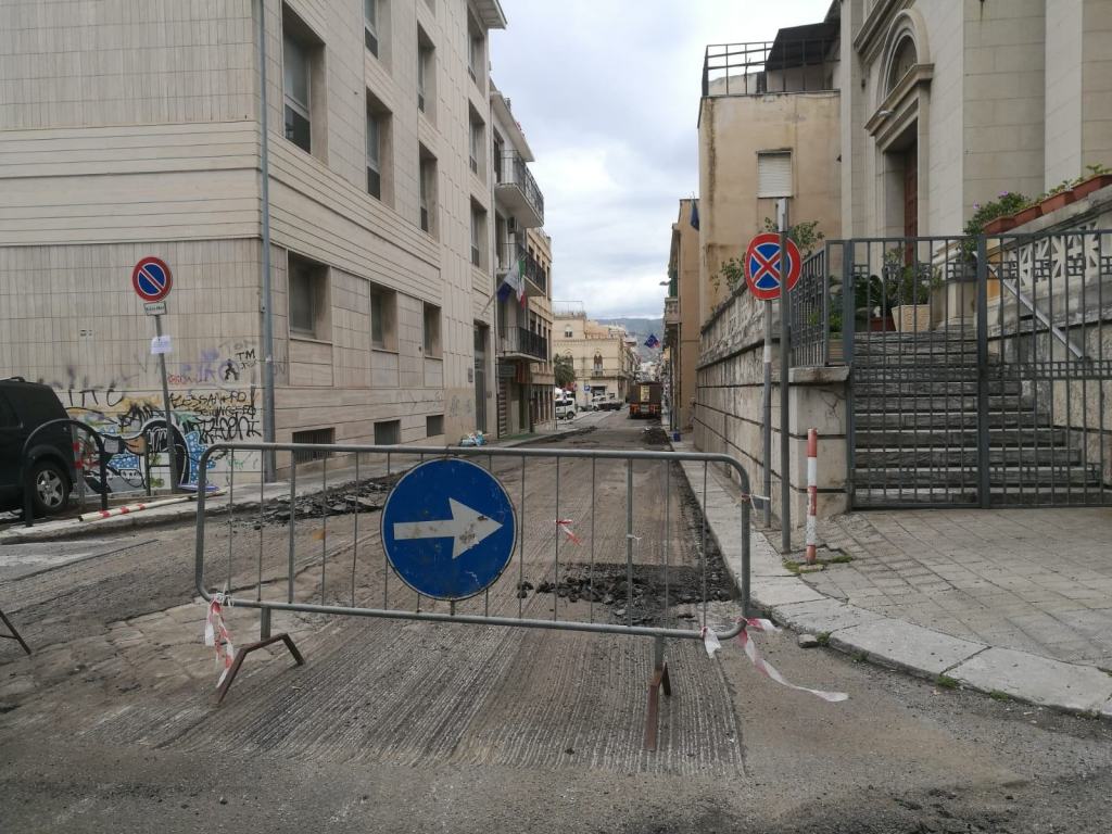 Reggio Calabria, lavori al manto stradale nel centro città. Info, percorsi alternativi e viabilità