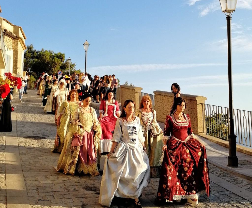 A Roccella Jonica torna l’appuntamento con il Corteo Storico Carafa