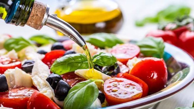 Dieta Mediterranea, tra storia e prevenzione. Il gusto che migliora la vita