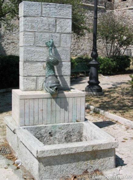Reggio, proposta realizzazione fontana artistica