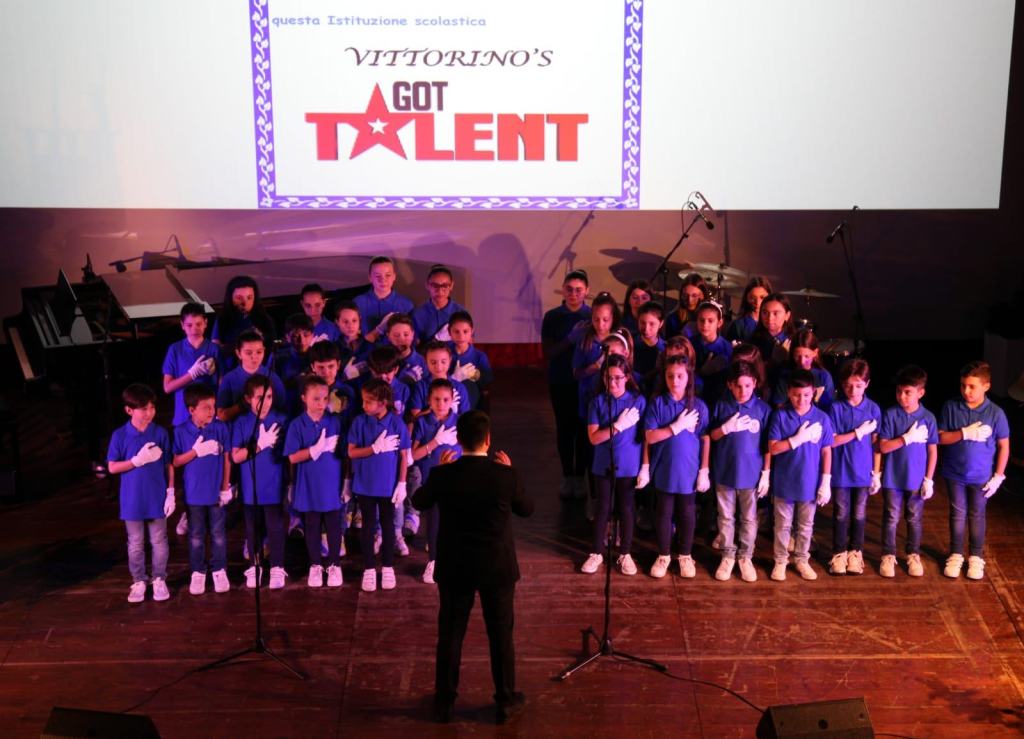 Gli alunni reggini ricordano Giacomo Battaglia con “Carducci – Vittorino’s Got Talent” – FOTO
