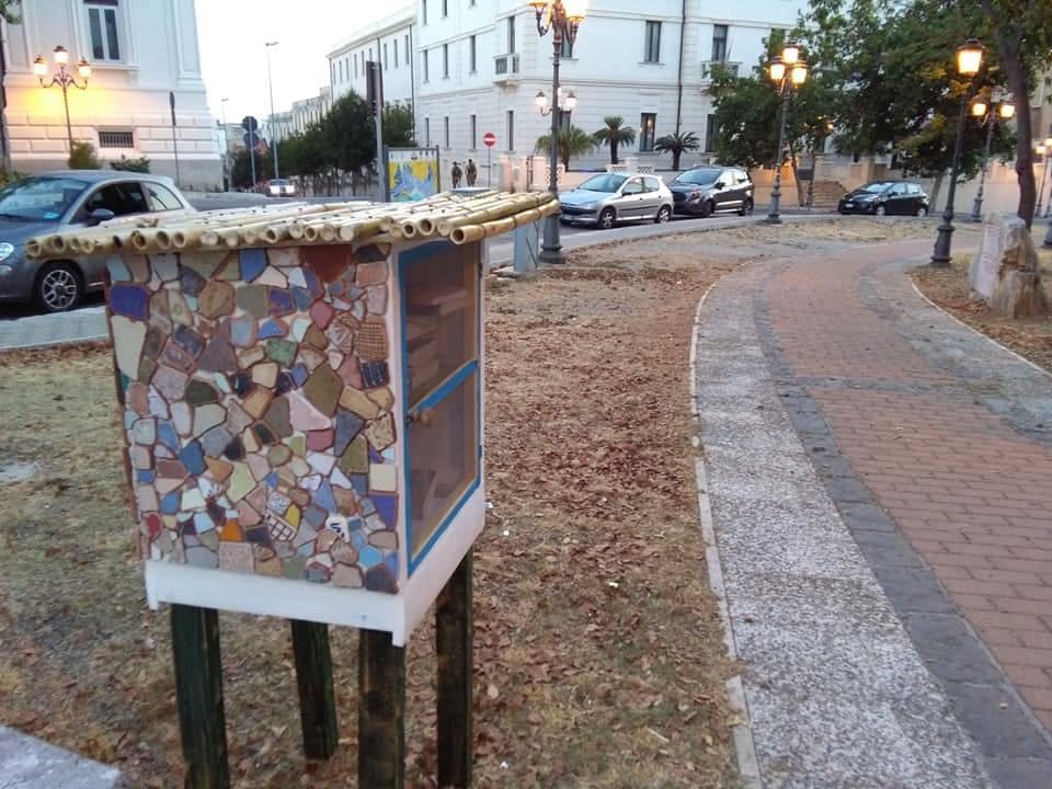 Reggio, Free Little Library a Piazza Castello