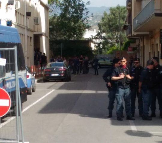 Locri blindata per il processo a Lucano. Il sindaco Calabrese: “Tanto rumore per nulla”