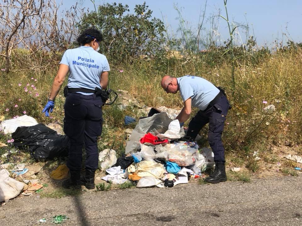 Rifiuti, Falcomatà e Neri: “Telecamere e sorveglianza no-stop, la musica cambierà”