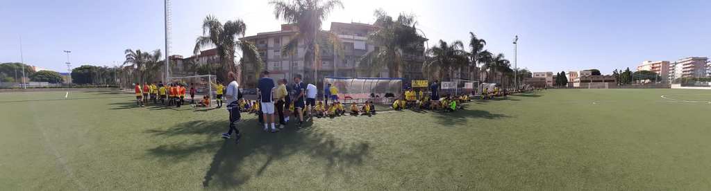 Festa e commozione al Clivia Reggio Village per l’ultimo giorno della Scuola Calcio Cozza