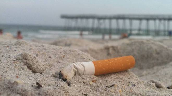 Fumo in spiaggia, il Codacons: “Invieremo diffida per far rispettare divieto”