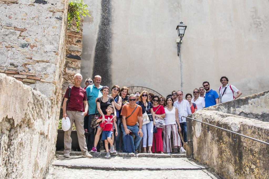 Scilla, grande partecipazione per il trekking urbano ‘A spasso nel mito’