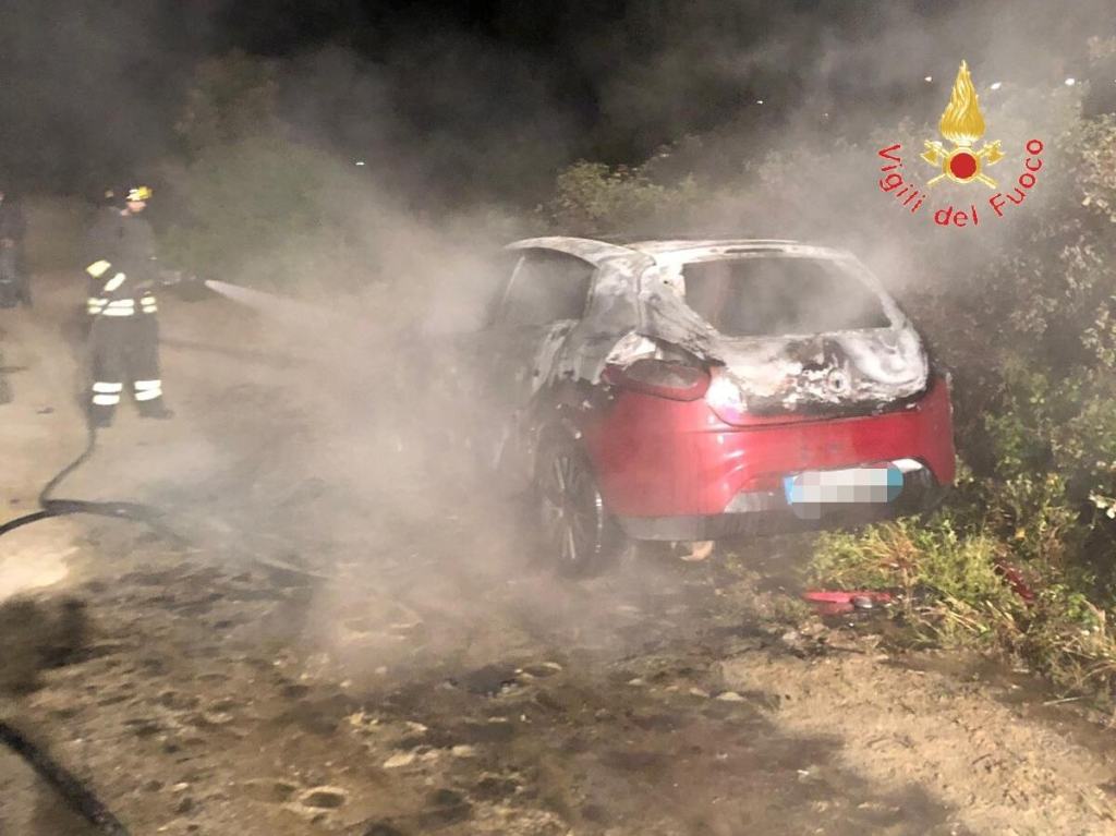 Calabria, Anas: veicolo incendiato sulla SS 283