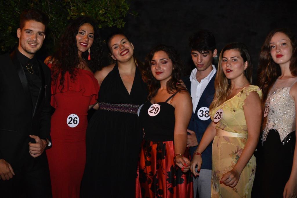 Bellatrix Association, grande successo per la sfilata a Piazza Castello – FOTO