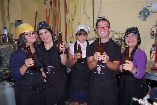 In Calabria un birrificio con ragazzi speciali. “Il successo arriva dall’amore”