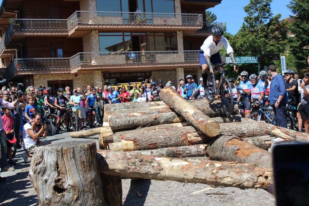 Gambarie Bike Park, Brumotti: “Grazie amici della Calabria, tornerò presto”