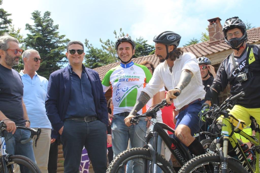 Gambarie, inaugurato il Bike Park. Brumotti a CityNow: “Aspromonte? Voto 10 più!”