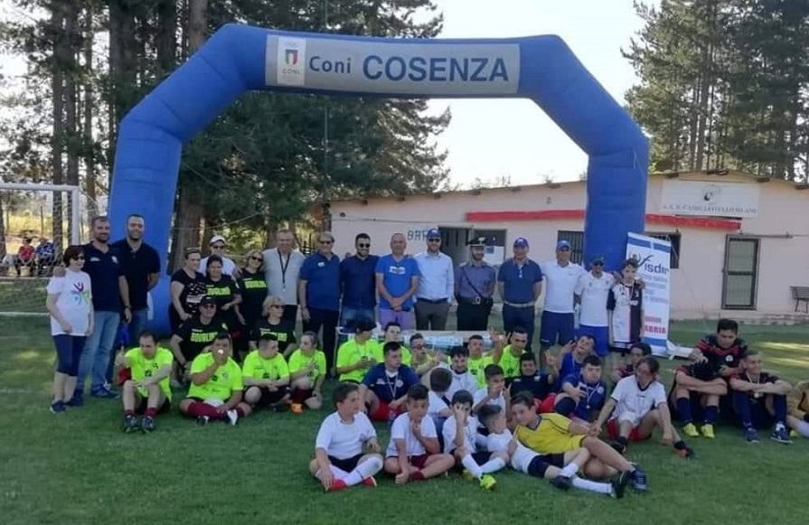Chiusura col botto a Camigliatello Silano, dei ragazzi del Bovalino calcio a 5 Smile