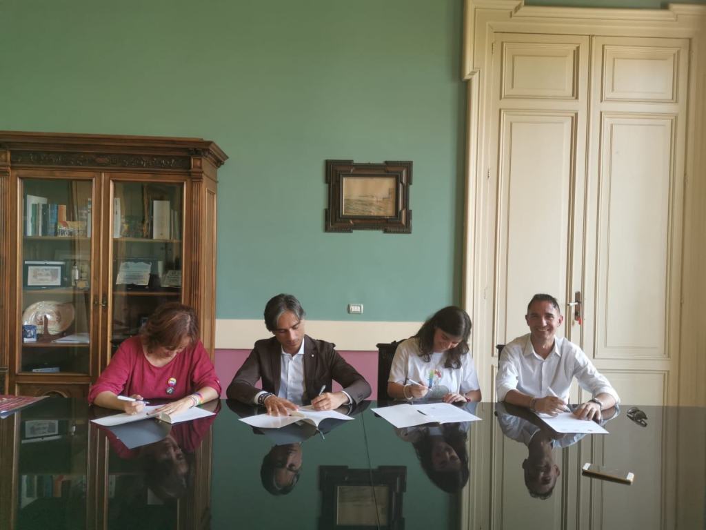Reggio Calabria contro la discriminazione: firmato il protocollo con Agedo e ArciGay