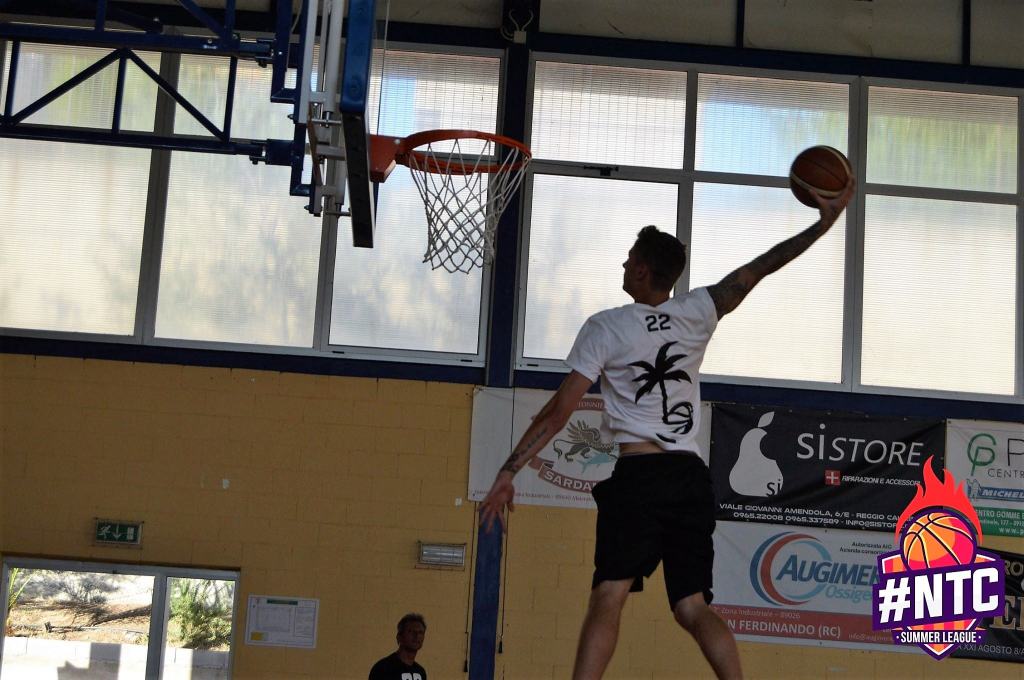 Basket – Baydunks è lo schiacciatore professionista che infiammerà la #Ntc Arena – FOTO