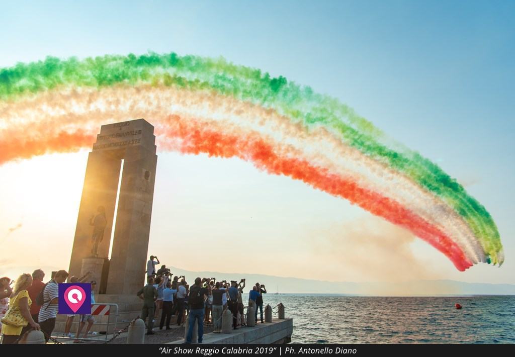 Cielo tricolore a Reggio Calabria, Falcomatà: “Emozioni uniche”