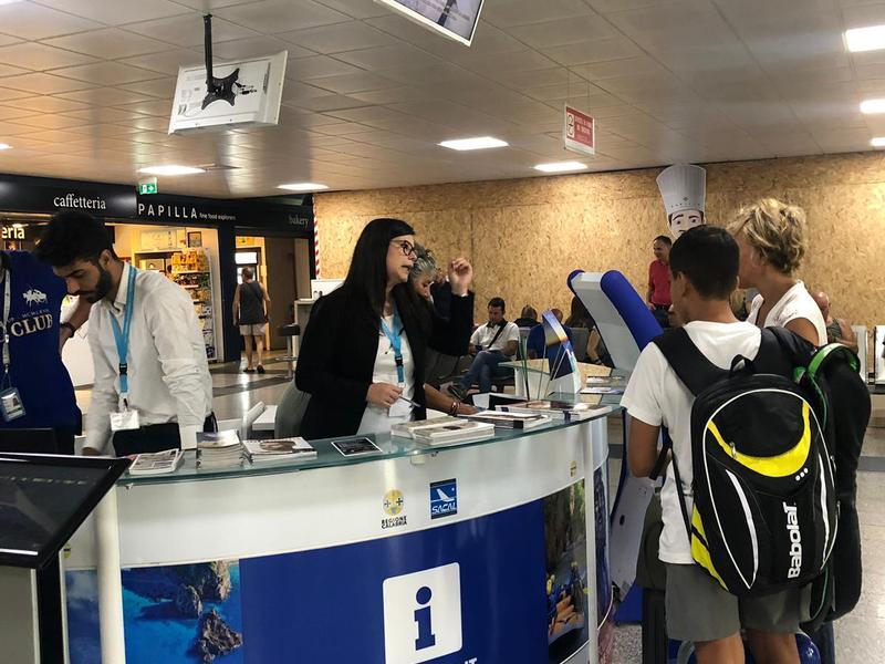 Reggio, ripristinato servizio Info Point all’aeroporto. Servizio attivo anche su Lamezia