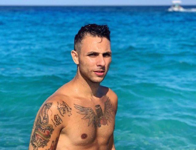 Il giovane youtuber Amedeo Preziosi in vacanza in Calabria – FOTO