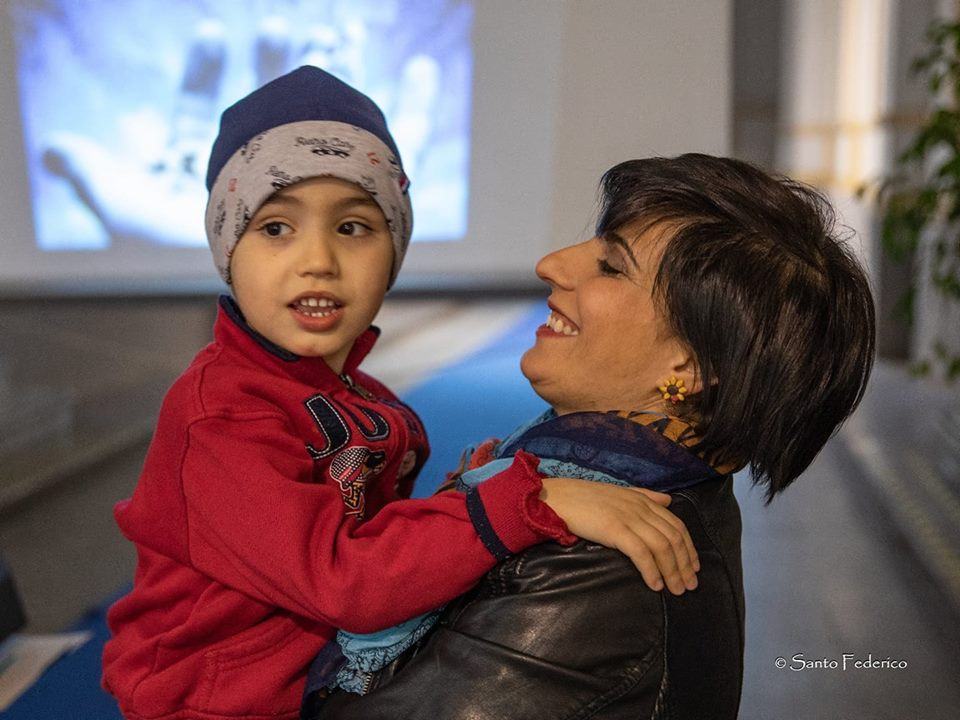 Reggio – L’appello di Angela per il figlio Matteo: “L’Asp non paga per le cure, aiutateci”