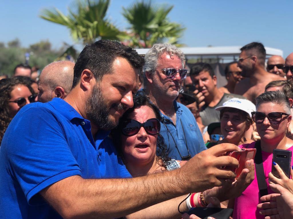 Salvini in Calabria: “Soverato arrivo”, ma la provincia sui social è Cosenza