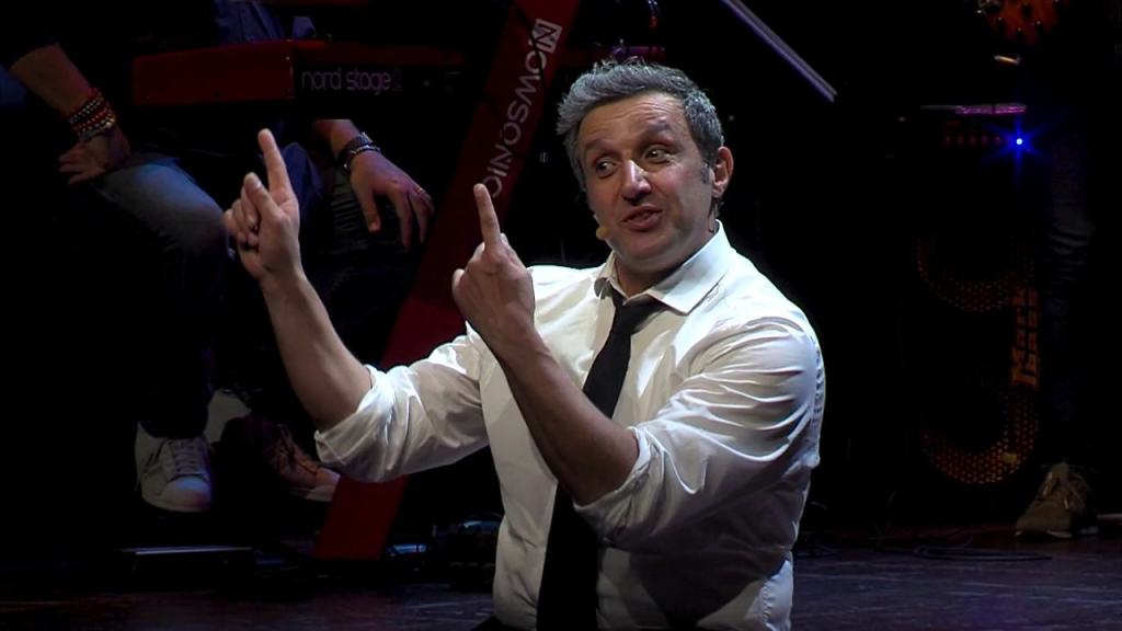 Grande colpo dell’Officina dell’Arte: arriva a Reggio Flavio Insinna