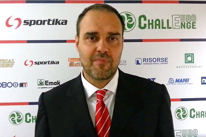 Pallacanestro Viola, un divertente post annuncia il nuovo Head Coach