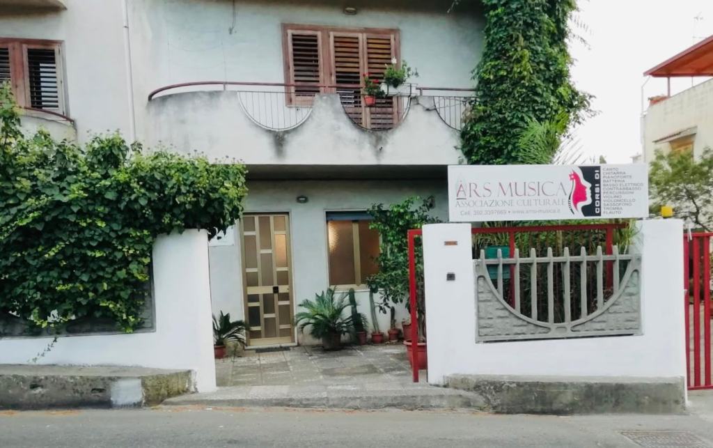 Ars Musica Reggio Calabria: lezioni, corsi e melodie per ogni età – FOTO